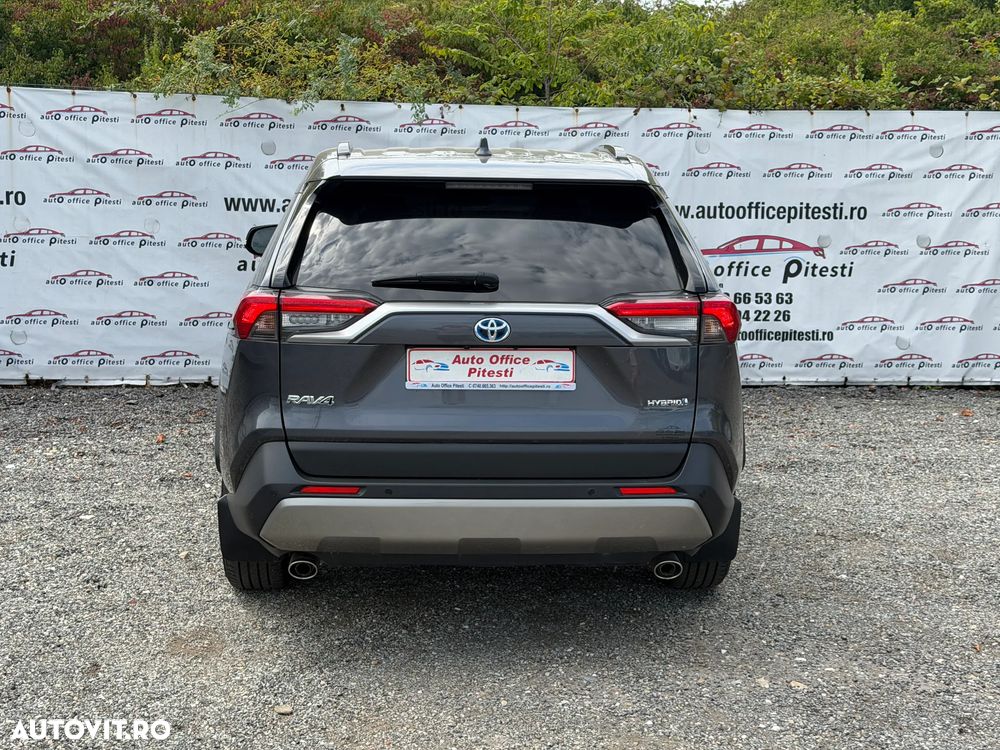 Toyota RAV4 - 5