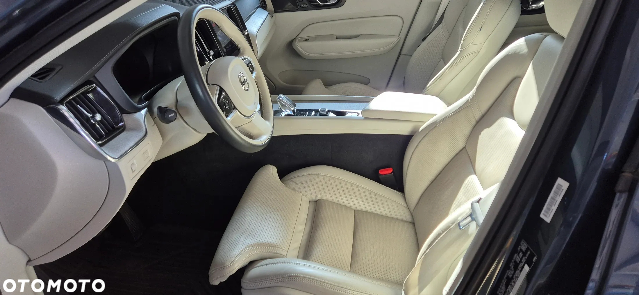Volvo XC 60 B5 B Geartronic Inscription - 26