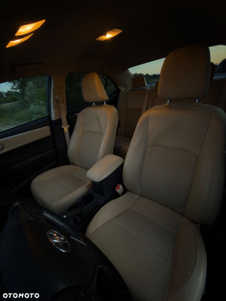 Toyota Corolla 1.6 Prestige - 16