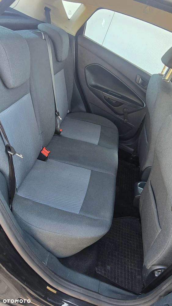 Ford Fiesta 1.25 SYNC Edition - 12