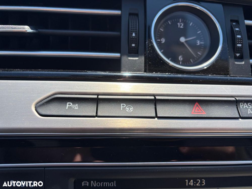 Volkswagen Passat 2.0 TDI SCR DSG (BlueM Tech) Highline - 19