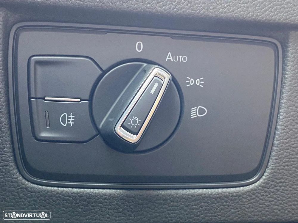 VW Arteon 2.0 TDI Elegance DSG - 36