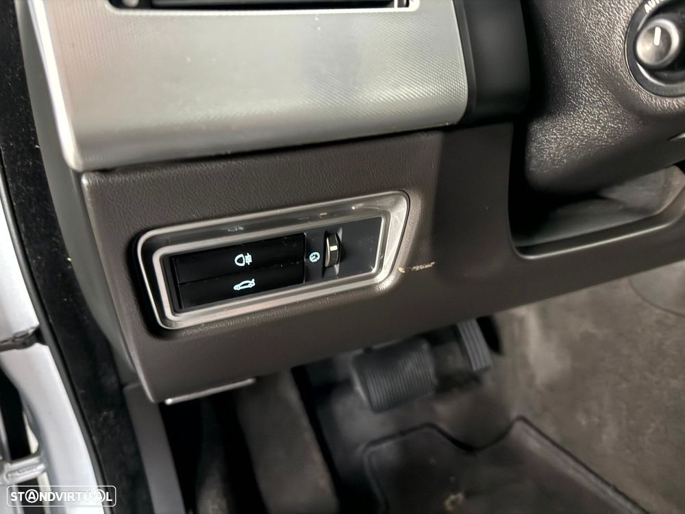 Jaguar XF 2.2 D Premium Luxury - 31