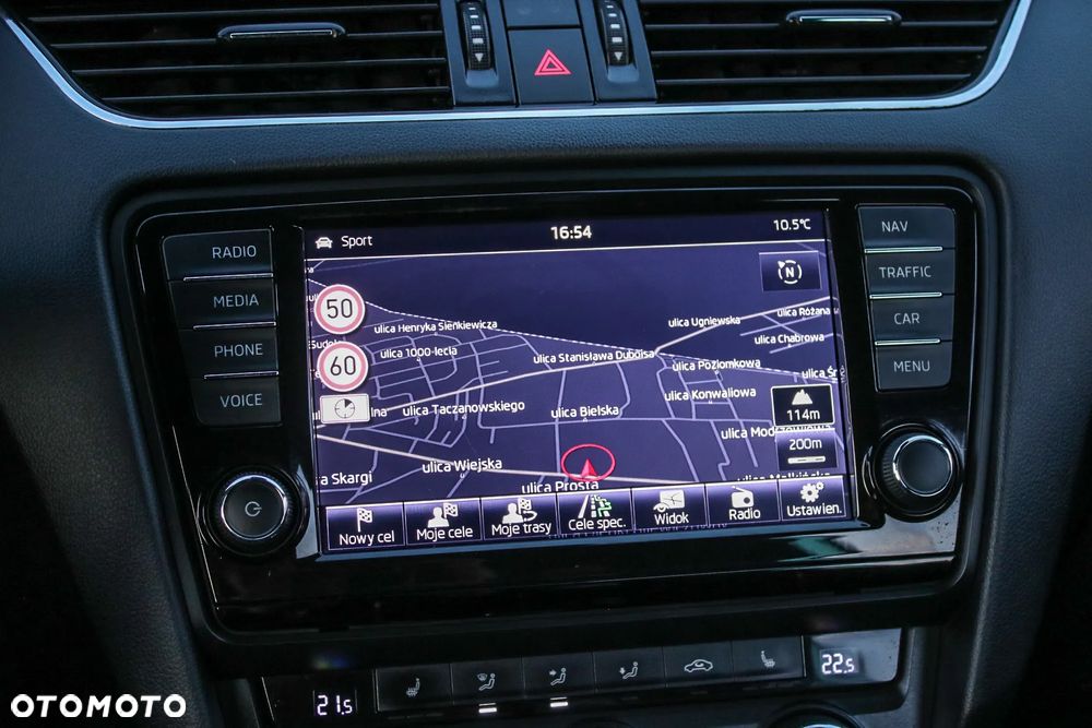 Skoda Octavia 2.0 TDI DSG RS - 19