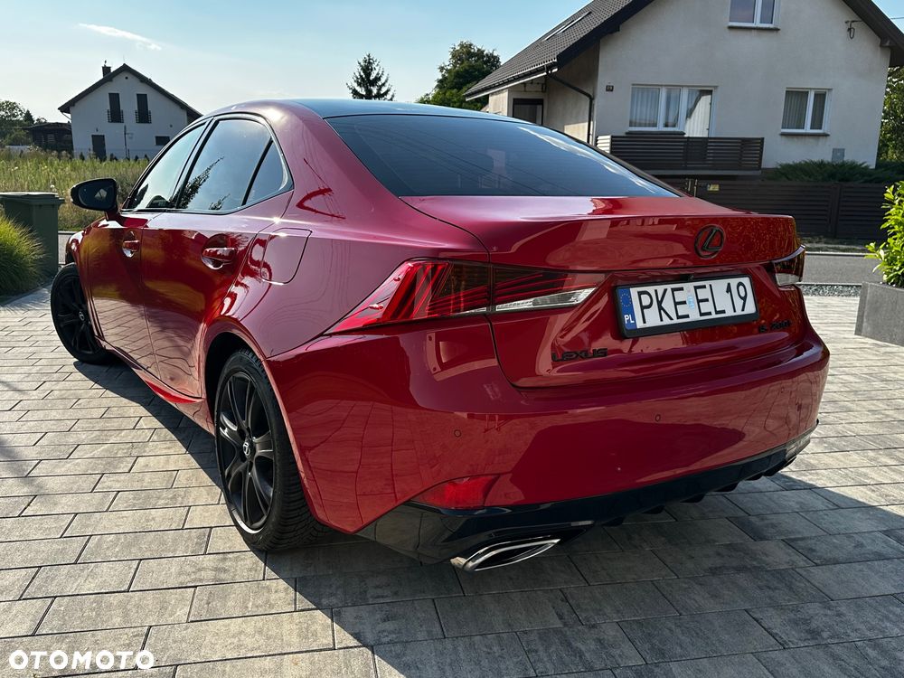 Lexus IS - 14