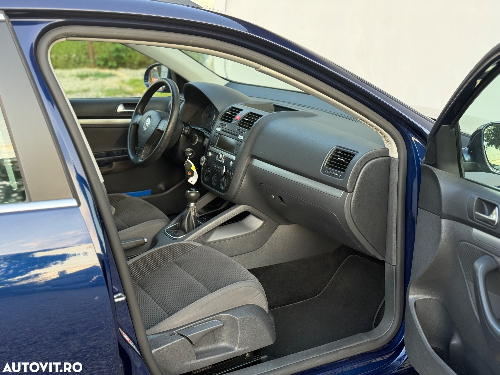 Volkswagen Golf 1.9 TDI Comfortline BlueMotion - 6