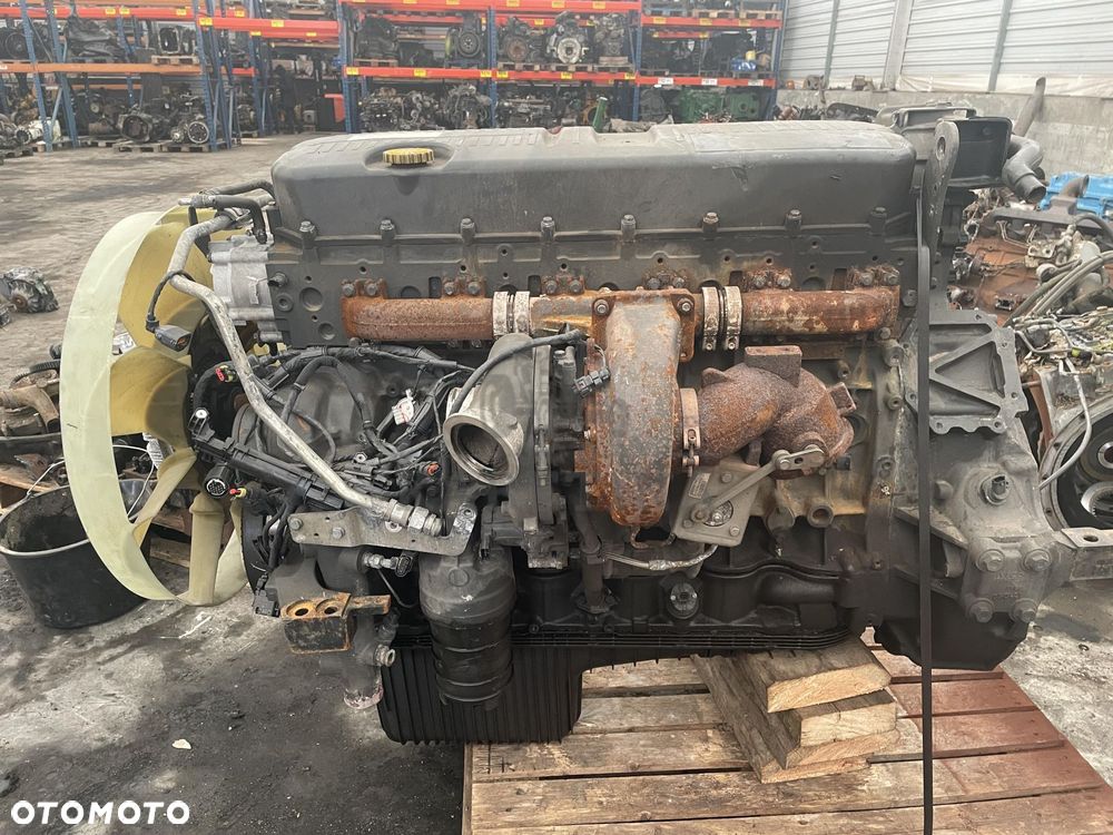 Iveco S-Way Stralis F3GGE611B - silnik kompletny - 4