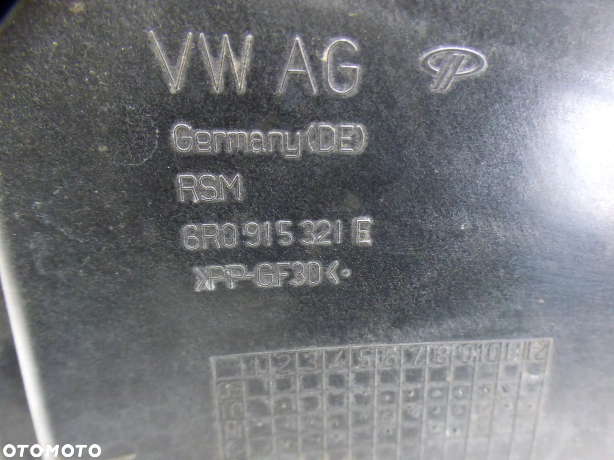 AUDI A1 8X PODSTAWA AKUMULATORA MOCOWANIE 6R0915321E GORLICE - 3