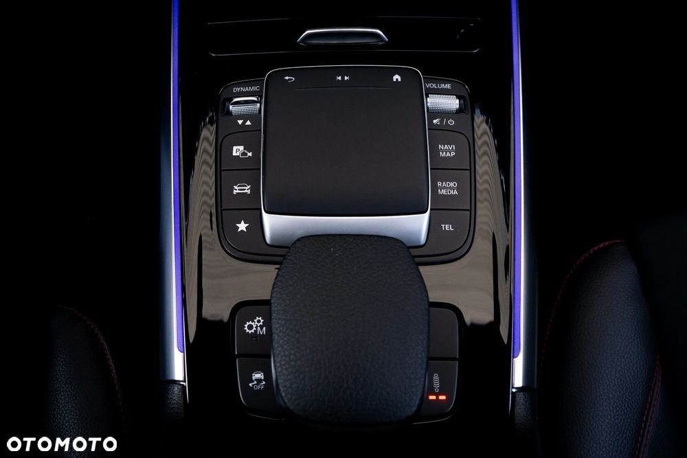 Mercedes-Benz GLB - 27