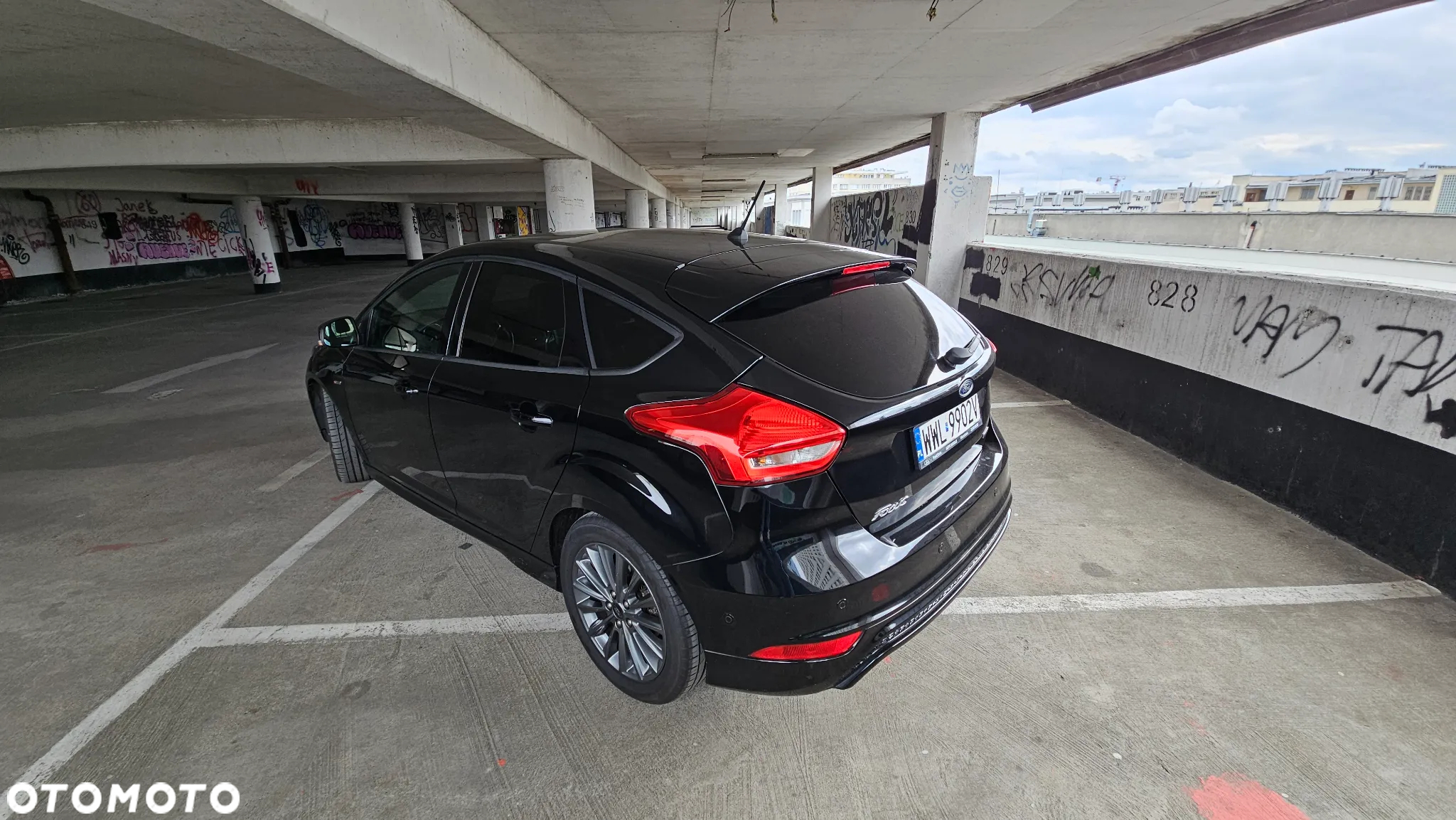 Ford Focus 1.5 EcoBoost Start-Stopp-System ST-LINE - 14