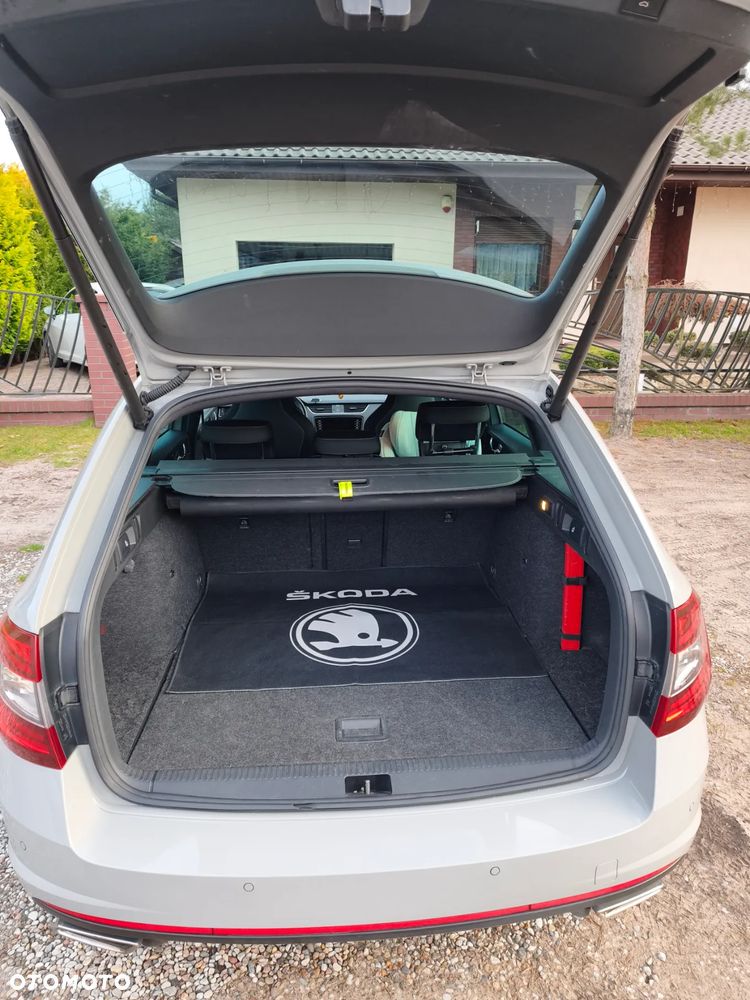 Skoda Octavia 2.0 TDI RS DSG - 8