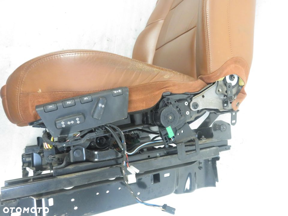 FOTELE KOMPLET RANGE ROVER SPORT L320 - 12