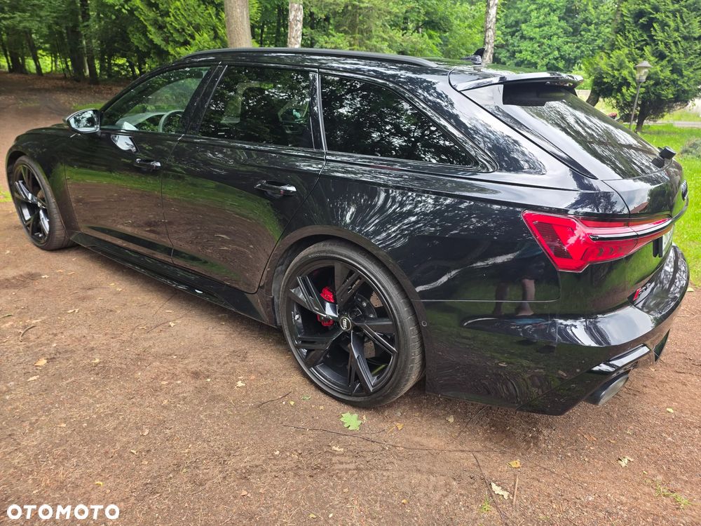 Audi RS6 Avant - 30