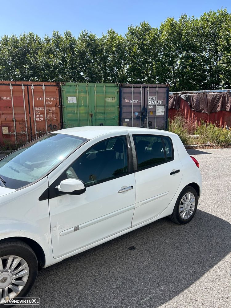 Renault Clio 1.5 dCi Dynamique - 4