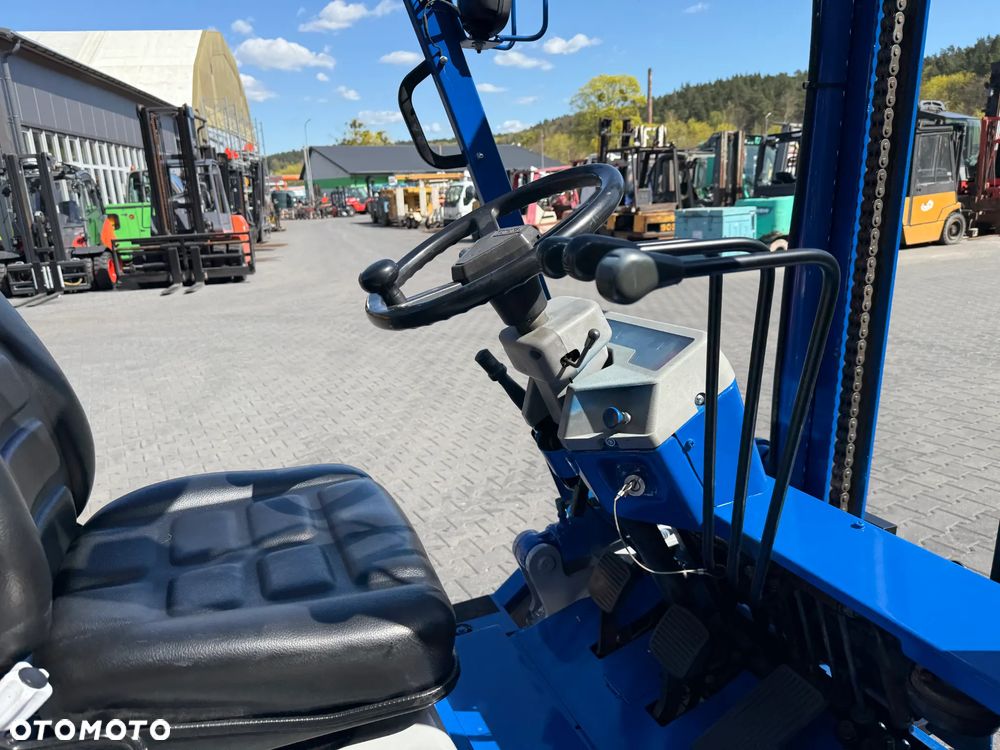 Komatsu FD30T-11E - 18