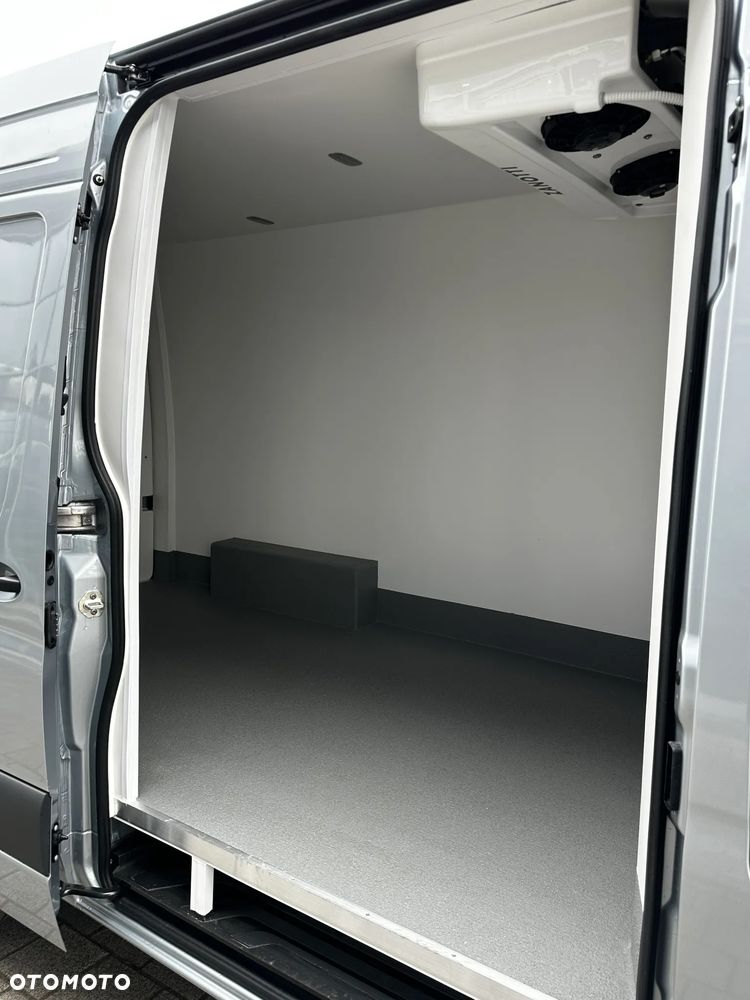 Mercedes-Benz Sprinter 317 CDI Furgon PRO Standard - 26