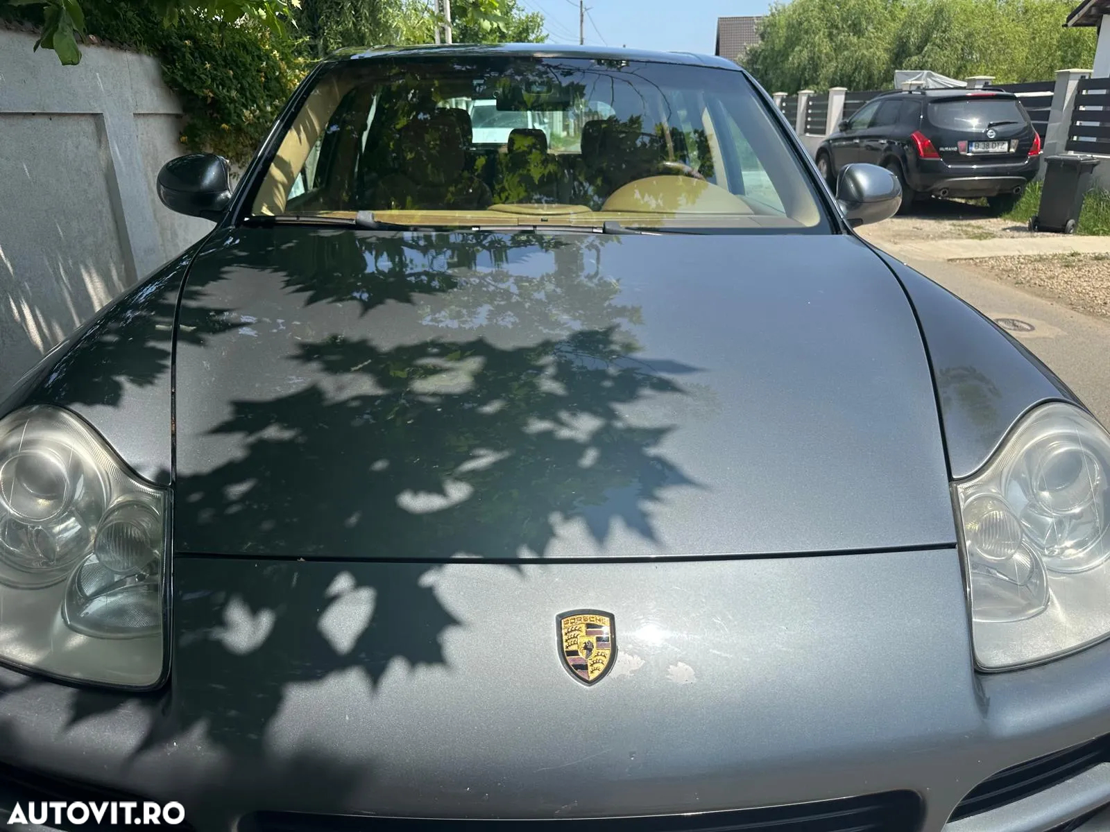 Porsche Cayenne - 2