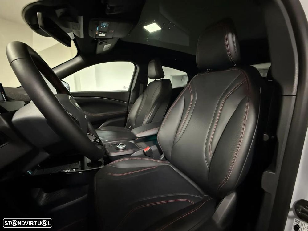 Ford Mustang Mach-E 98.7 kWh Premium AWD - 22