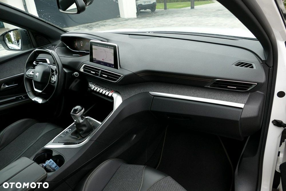 Peugeot 3008 1.2 PureTech GT S&S - 27
