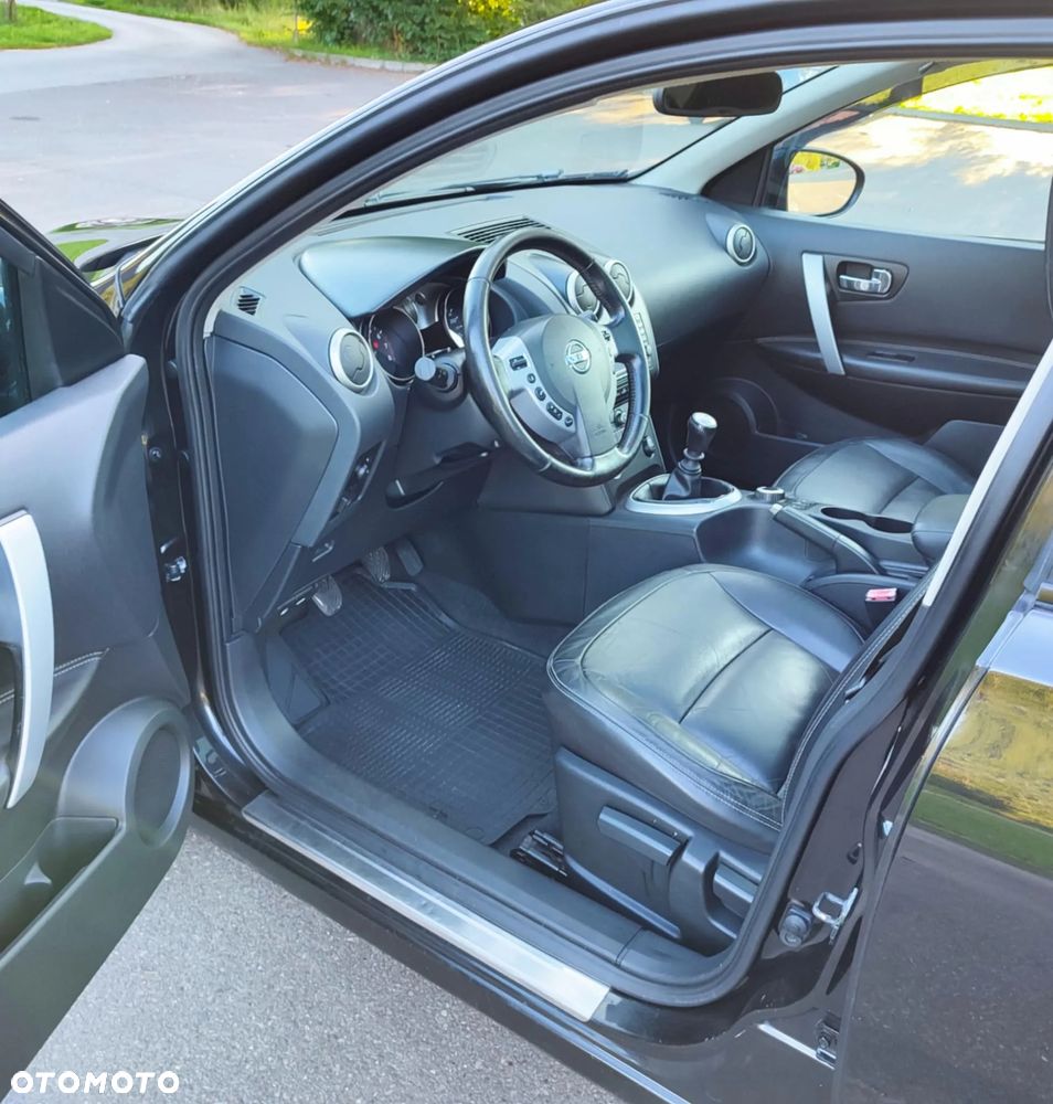 Nissan Qashqai 2.0 4x4 Tekna - 32