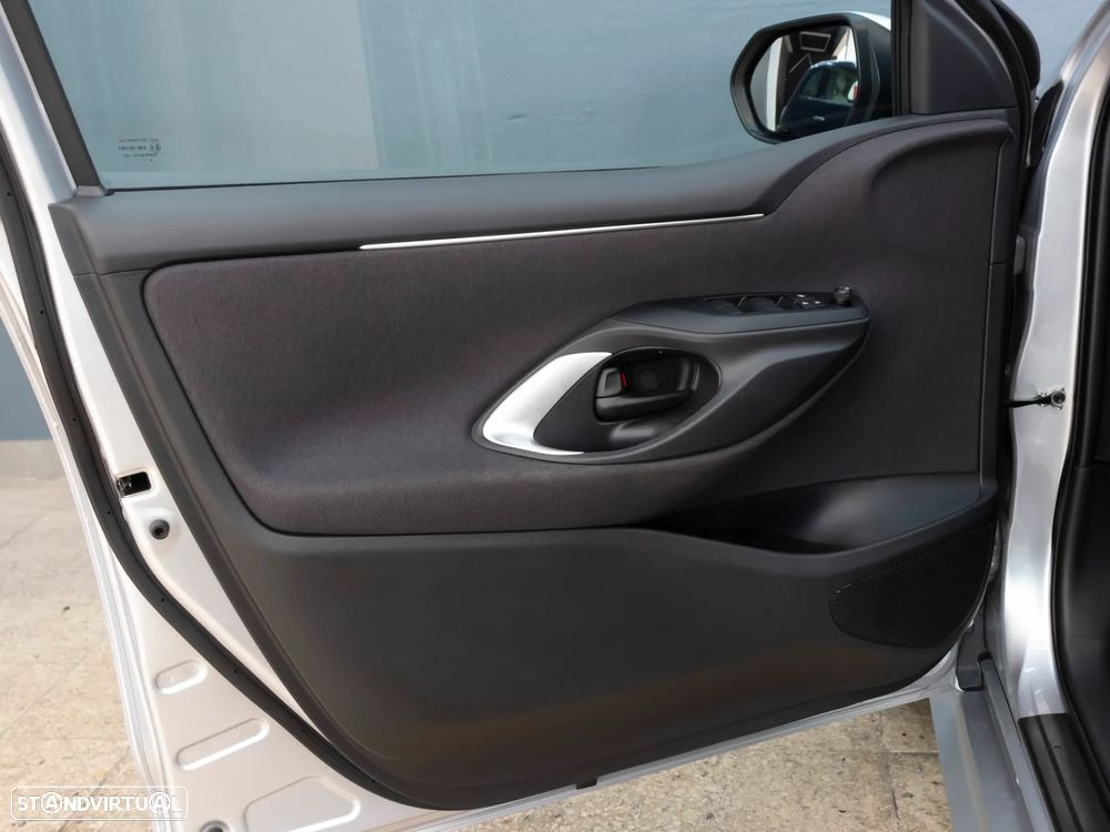 Toyota Yaris 1.5 HDF Comfort Plus - 14
