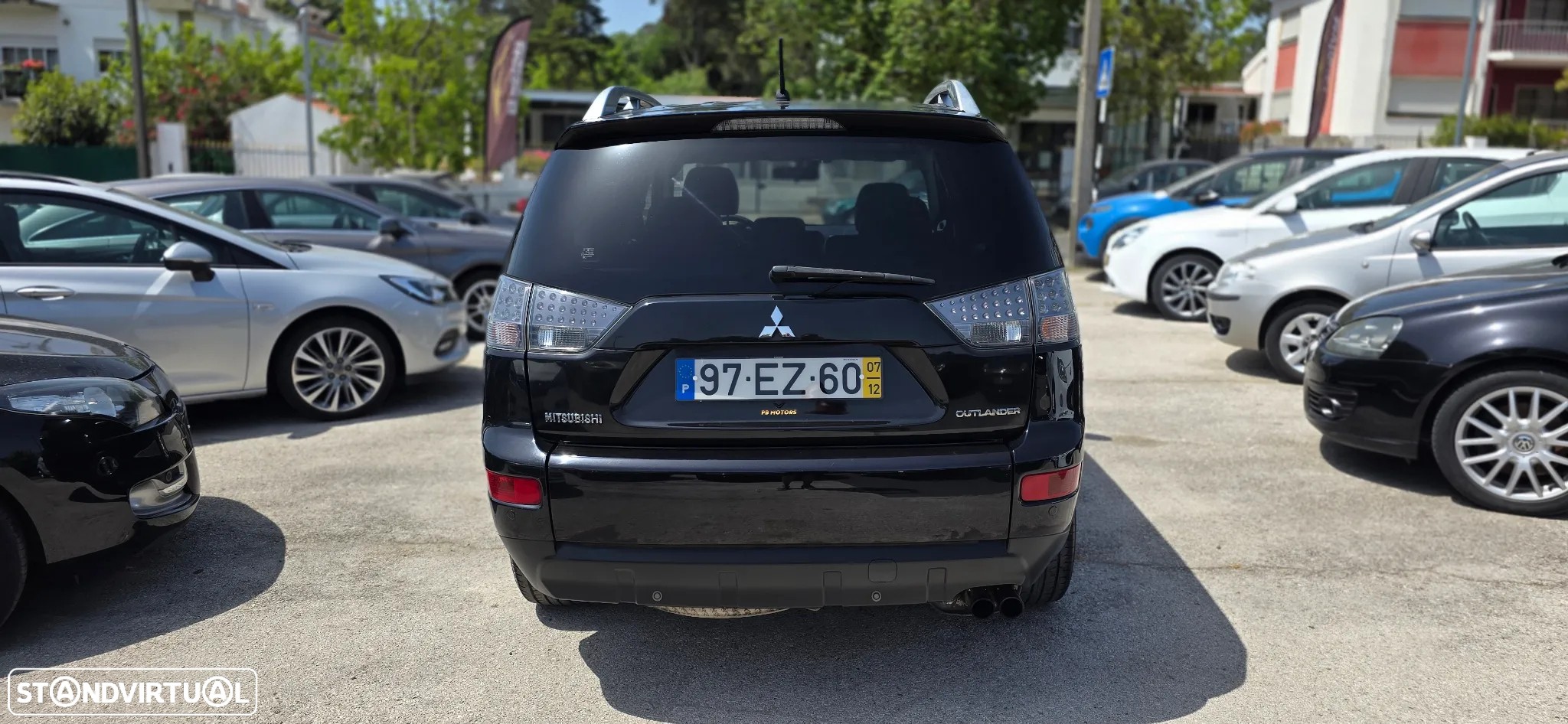 Mitsubishi Outlander 2.0 DI-D Intense+ 4WD - 12
