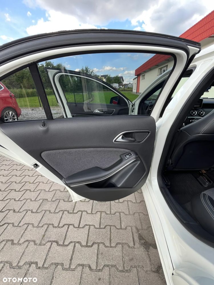 Mercedes-Benz Klasa A 180 CDI 7G-DCT - 12
