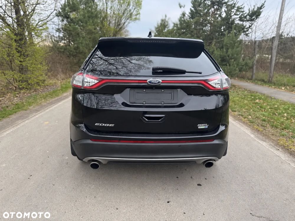 Ford Edge - 8
