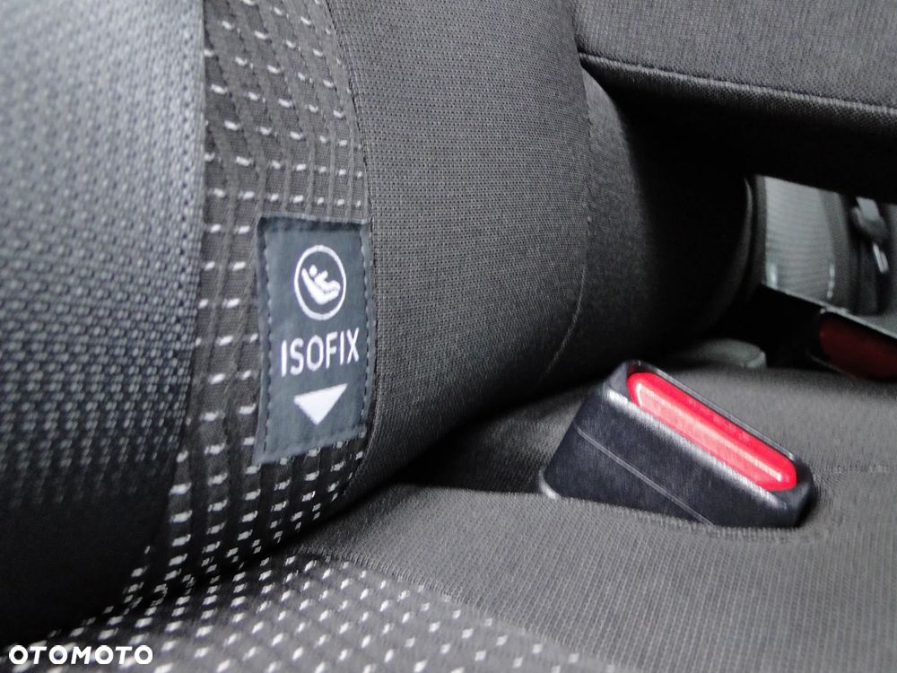 Toyota Auris 2.0 D-4D Prestige - 28