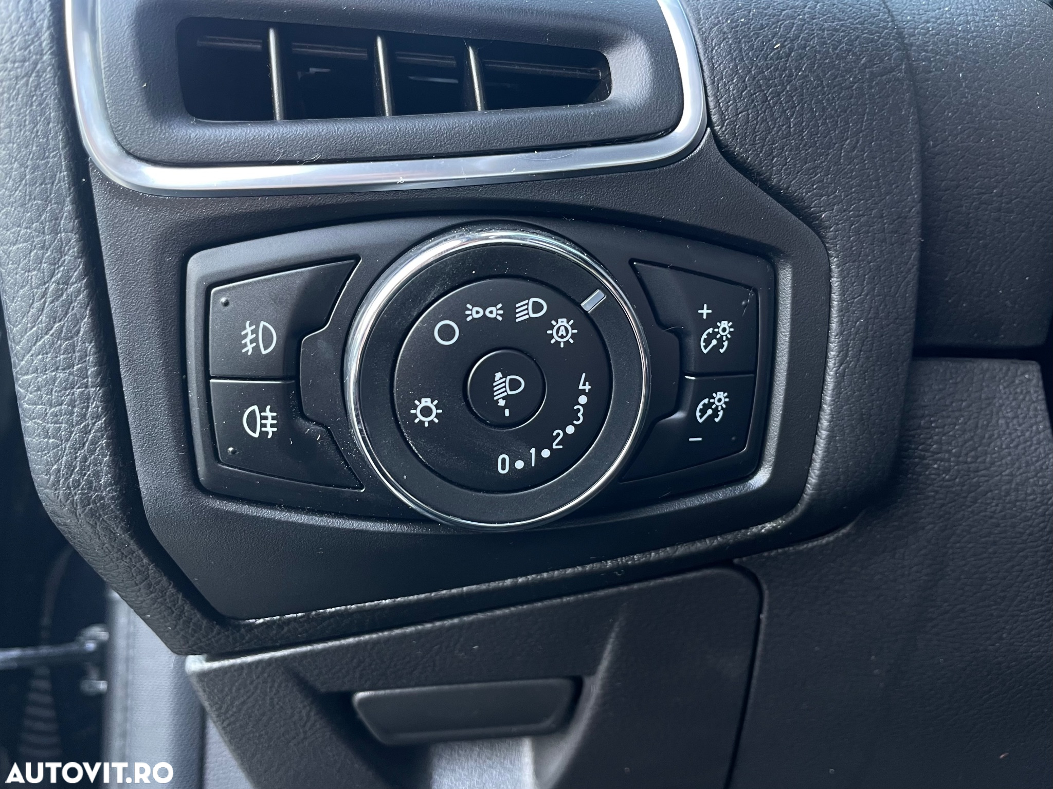 Ford Focus 2.0 TDCI DPF Powershift Titanium - 22
