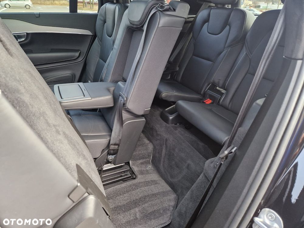 Volvo XC 90 B5 D AWD Ultimate Dark 7os - 37