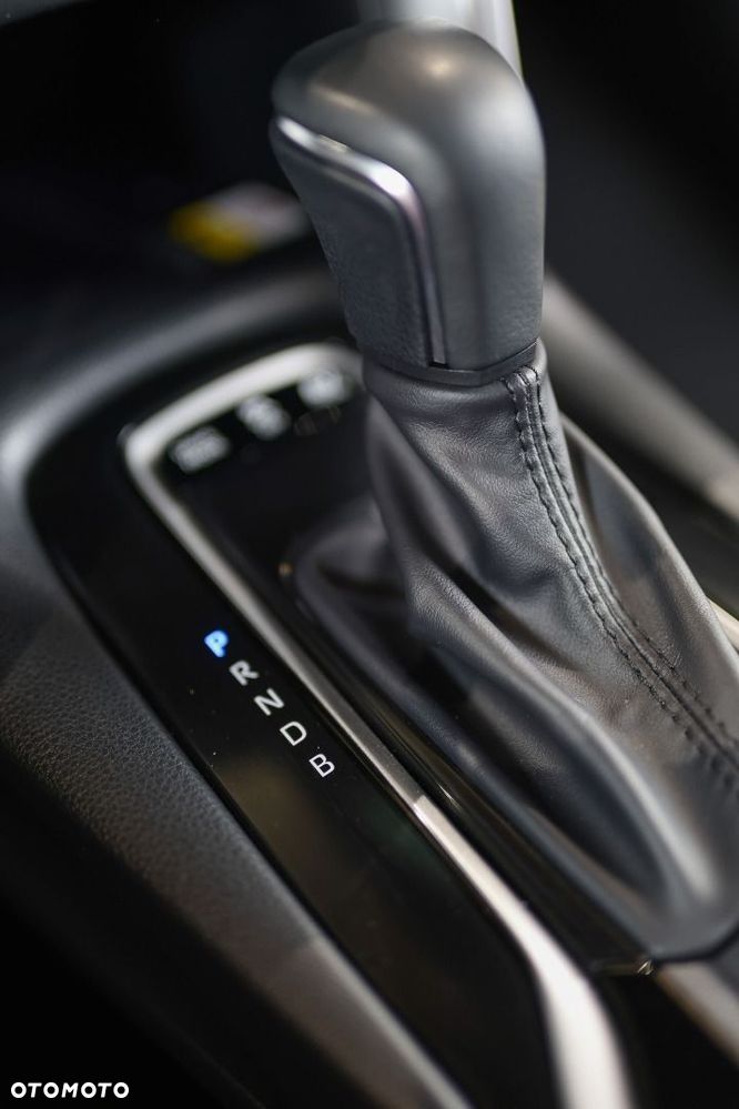 Toyota Corolla Cross - 18