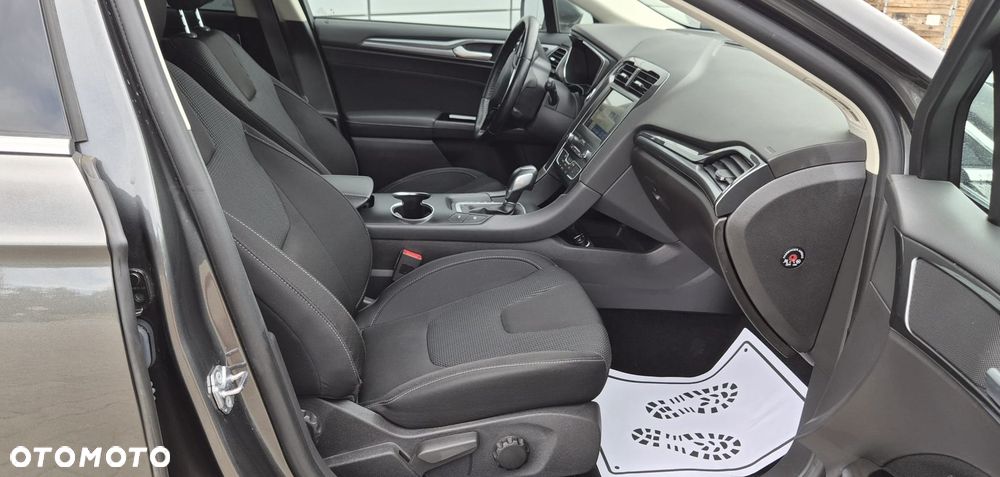 Ford Mondeo 2.0 Hybrid Titanium - 22