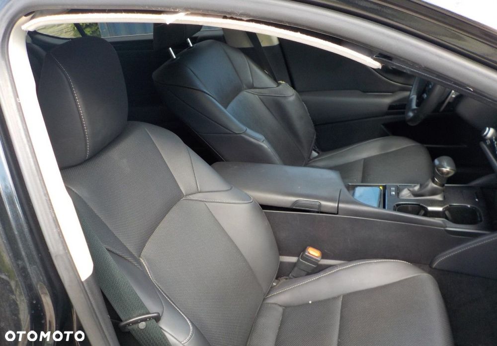 Lexus ES - 22
