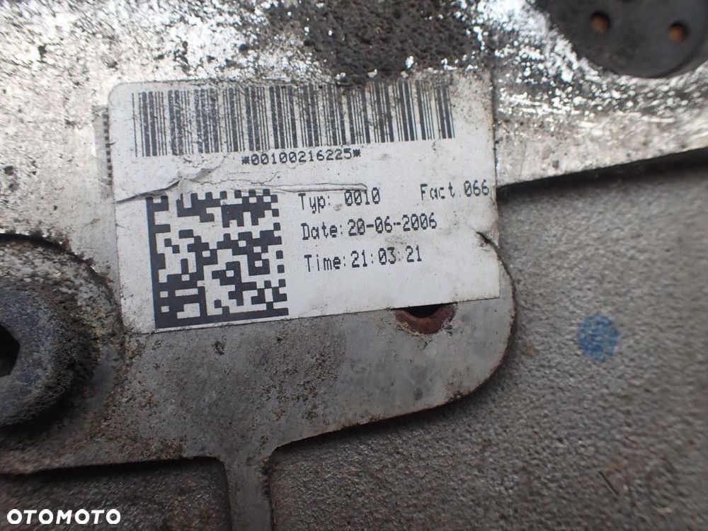 VW JETTA V III 1K 2,5 R5 BGP 150KM SILNIK BENZYNA TEST POMIAR KOMPRESJI - 8