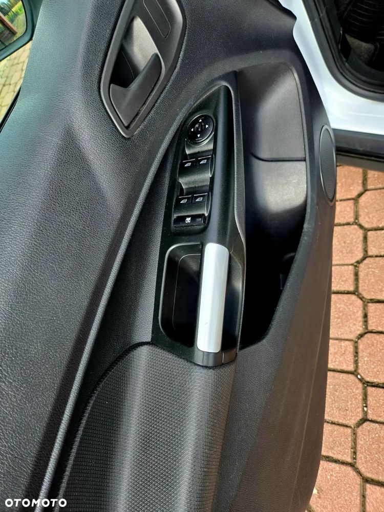 Ford Tourneo Connect 1.5 TDCi Start-Stop Titanium - 14
