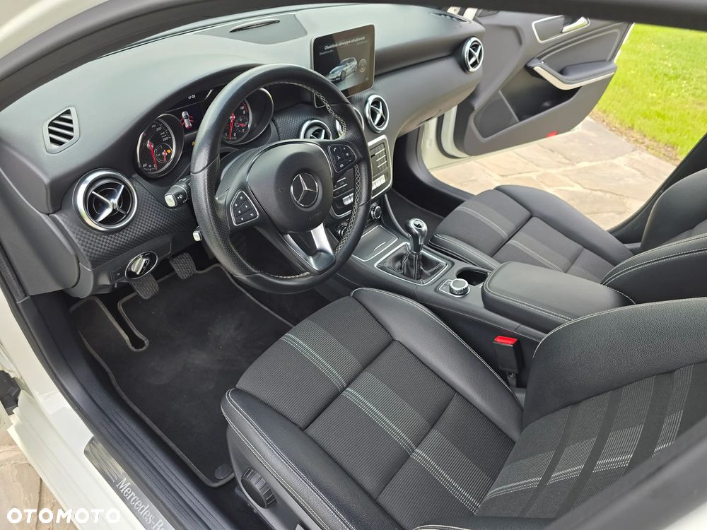 Mercedes-Benz Klasa A 180 SCORE - 34
