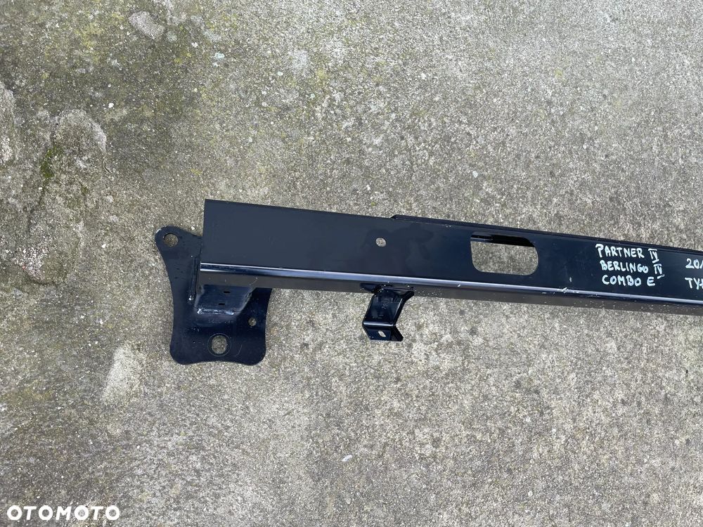 BELKA TYLNA BERLINGO IV, PARTNER IV, COMBO E  2018-- NOWA - 3