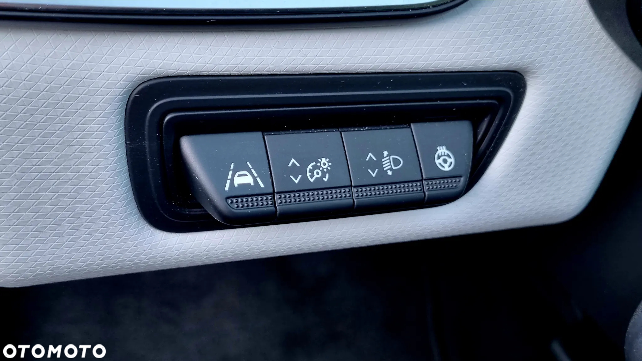 Renault Clio TCe 90 TECHNO - 27