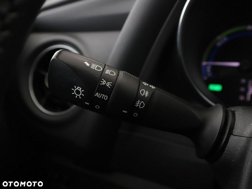 Toyota Auris 1.8 VVT-i Automatik Team Deutschland - 35