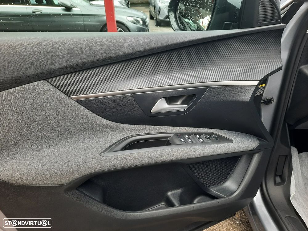 Peugeot 3008 1.6 BlueHDi Style EAT6 - 21