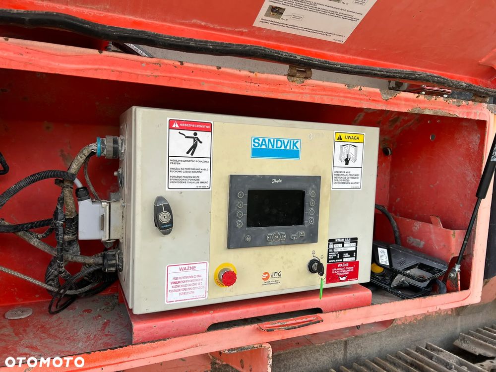 Sandvik QH330 - 9