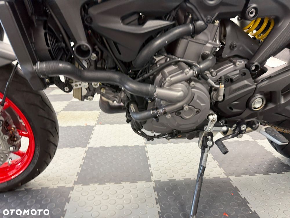 Ducati Monster - 16