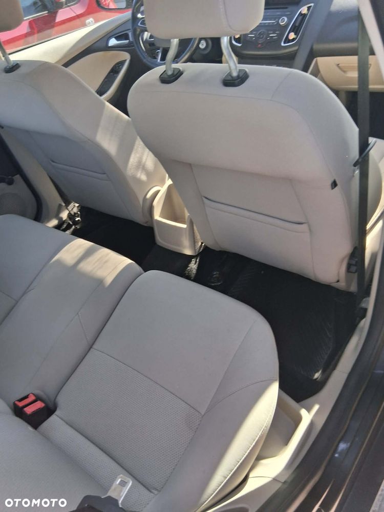 Ford Focus 1.6 SYNC Edition - 7