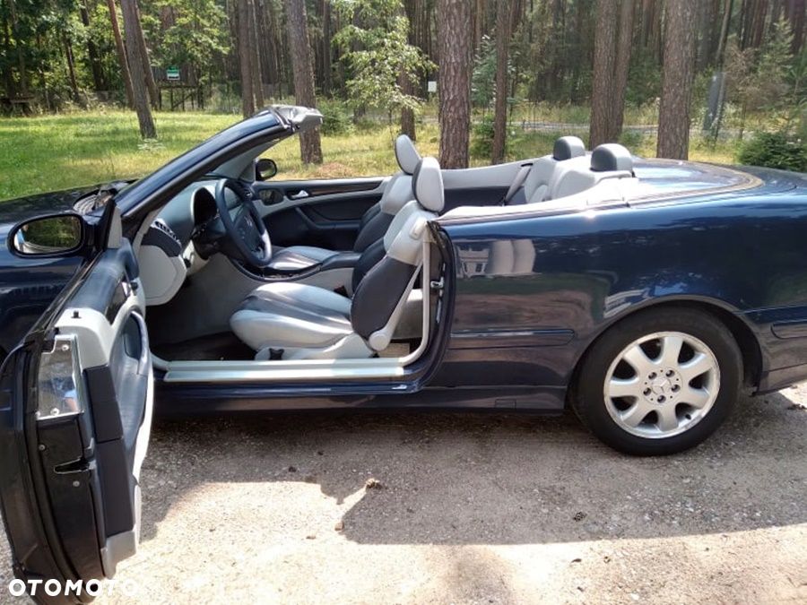 Mercedes-Benz CLK - 2