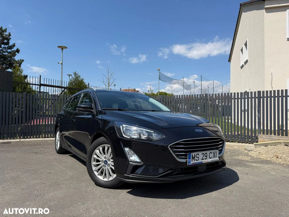 Ford Focus 1.5 EcoBlue Start-Stopp-System Aut. TITANIUM - 1
