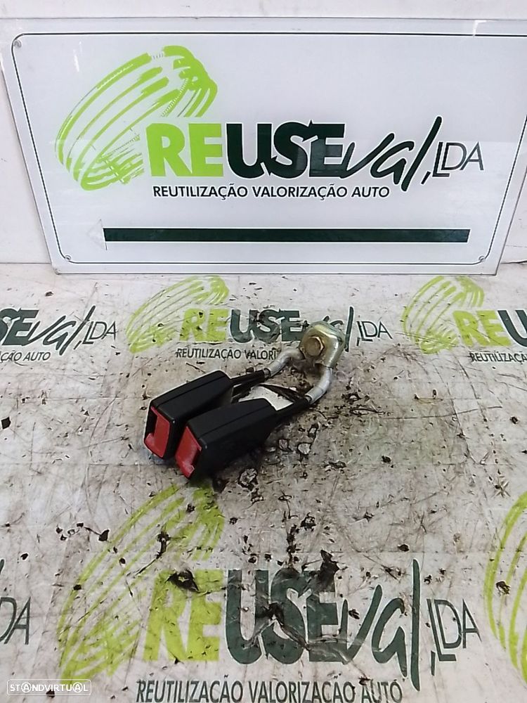 Fixador/Engate Do Cinto Tr Esq Seat Ibiza Iii (6L1) - 2
