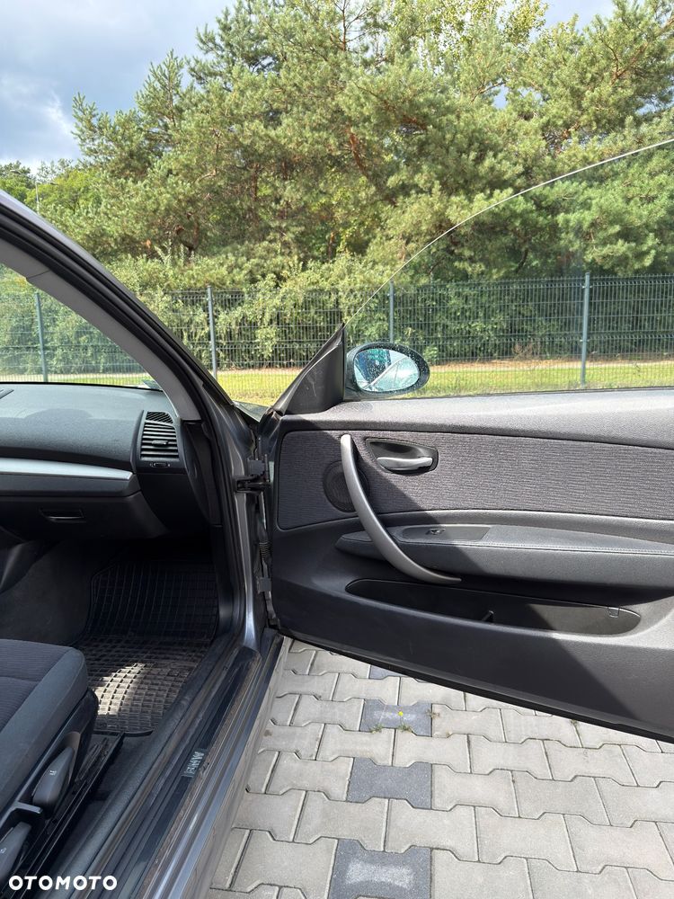 BMW Seria 1 - 22