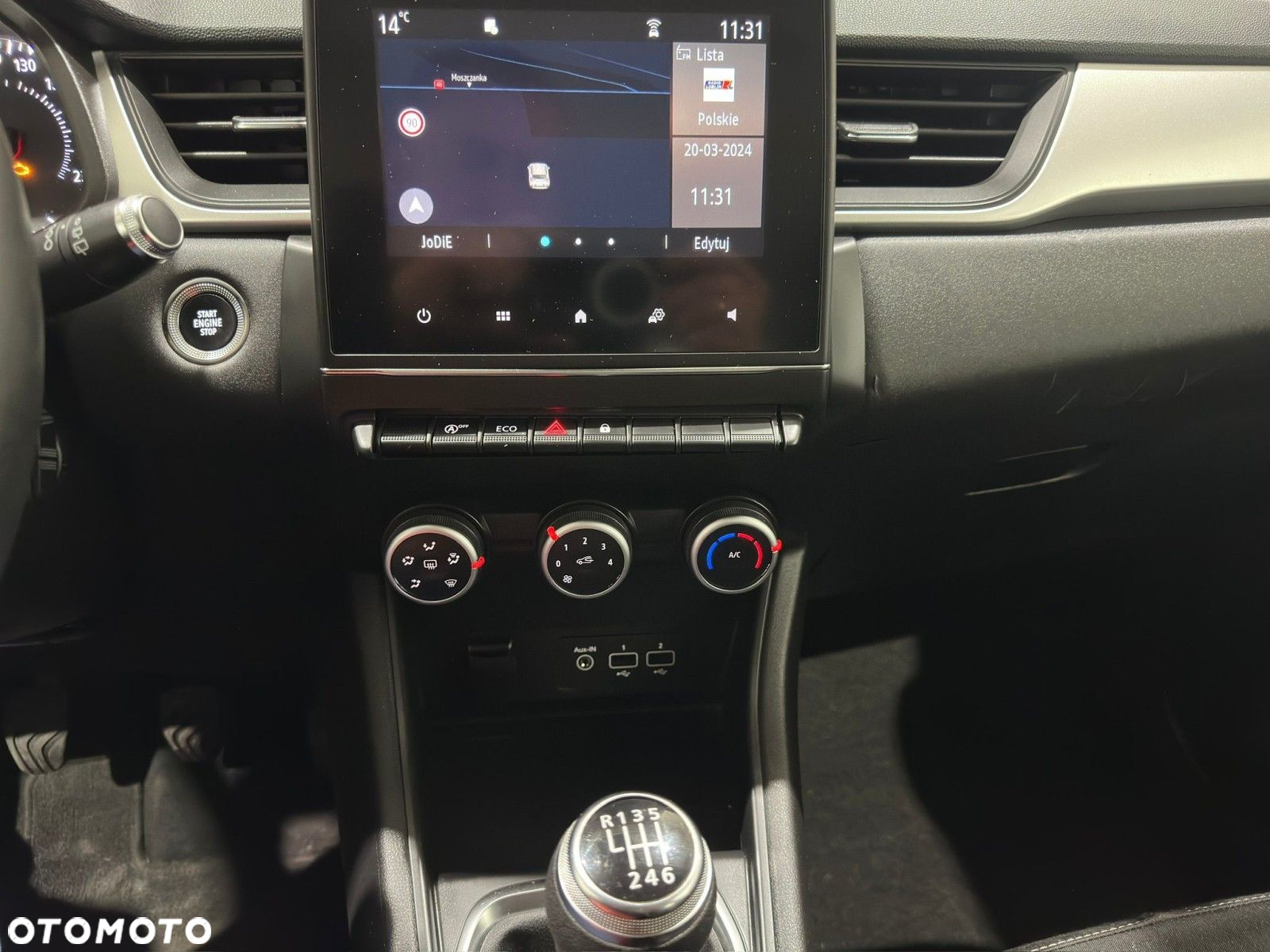 Renault Captur - 22