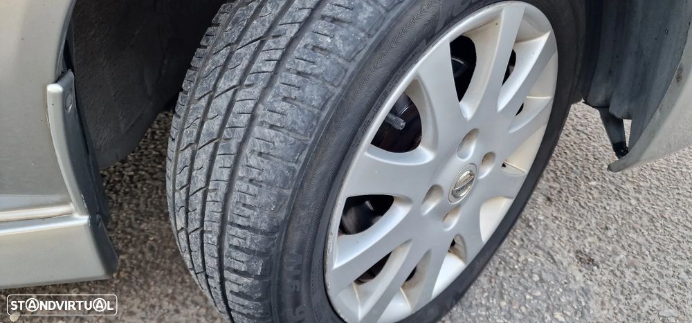 Nissan Almera 1.5 Sport - 16